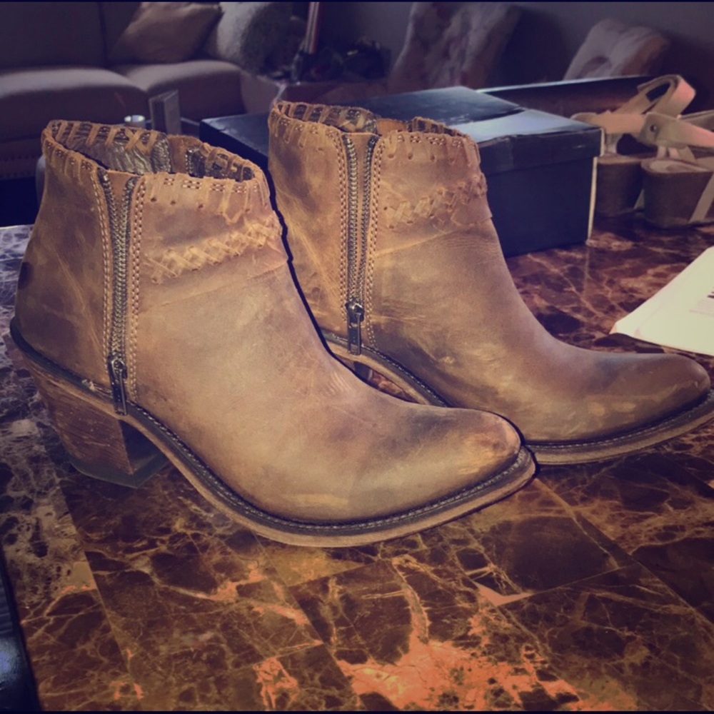 Old West English booties